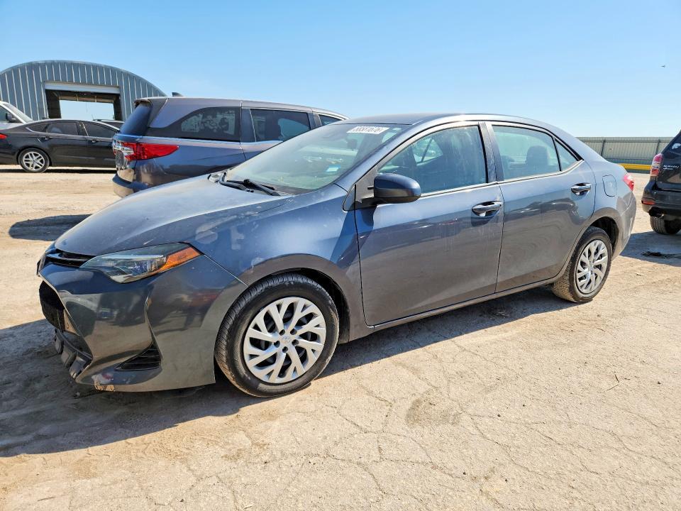 5YFBURHE6HP675743 2017 TOYOTA COROLLA photo no. 1
