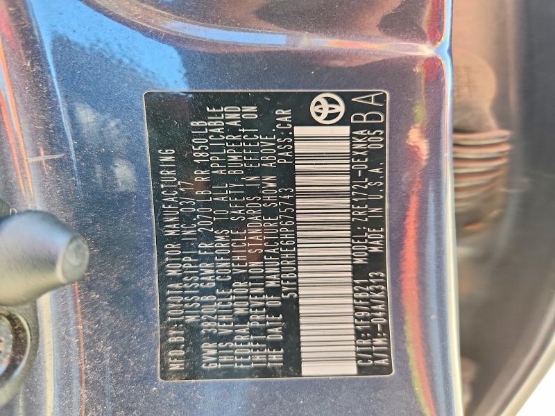5YFBURHE6HP675743 2017 TOYOTA COROLLA photo no. 12