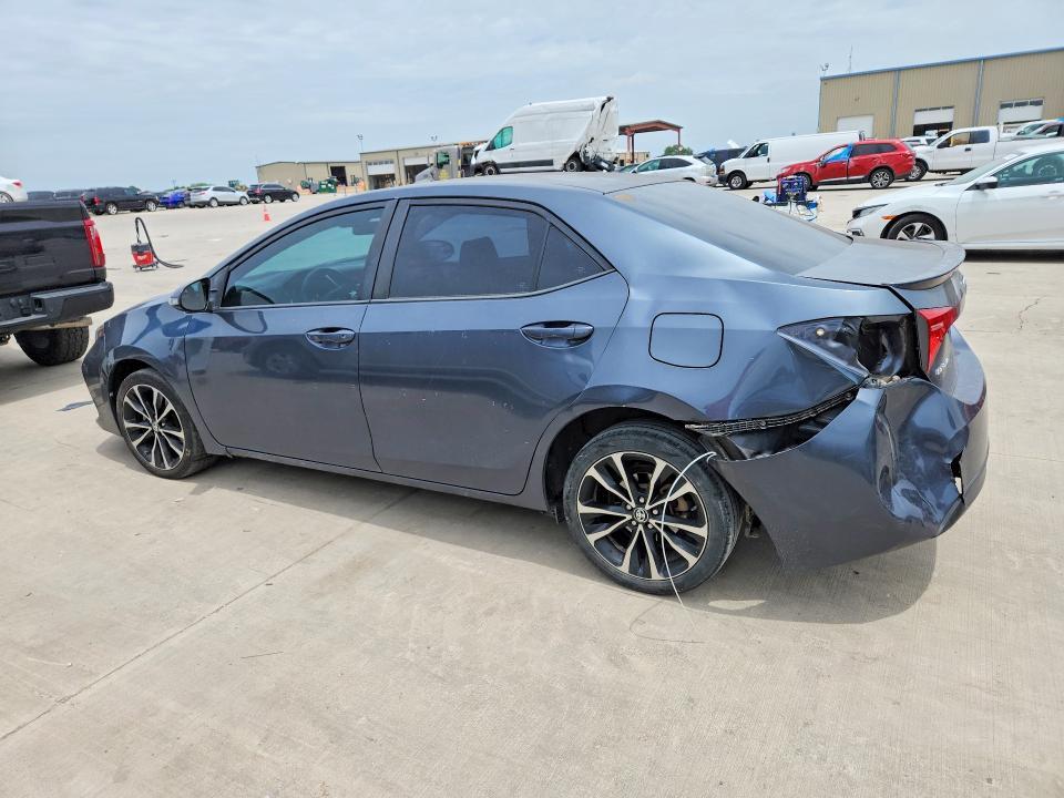 2017 TOYOTA COROLLA SE — Фото 2 из 12