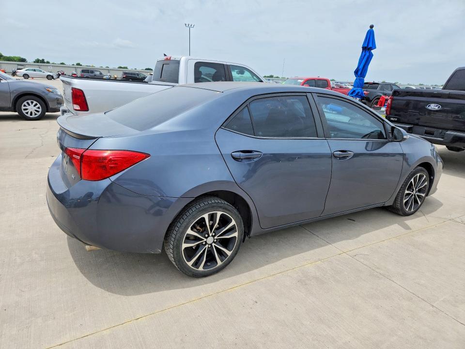 2017 TOYOTA COROLLA SE — Фото 3 из 12