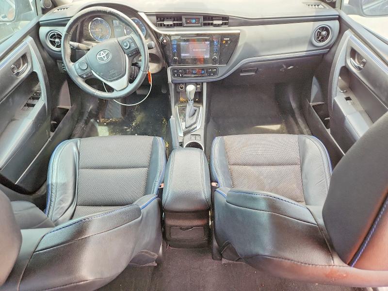 2017 TOYOTA COROLLA SE — Фото 8 из 12