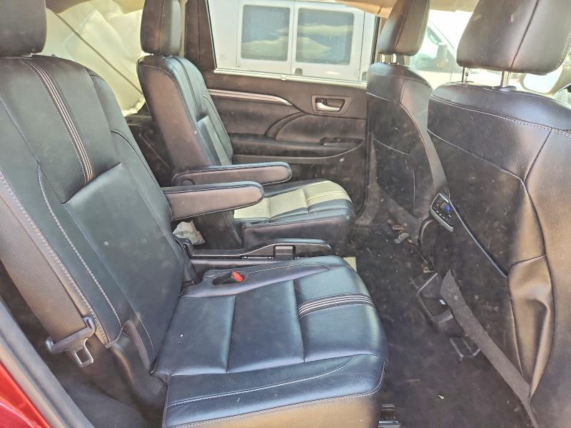 2017 TOYOTA HIGHLANDER SE — Фото 11 из 13
