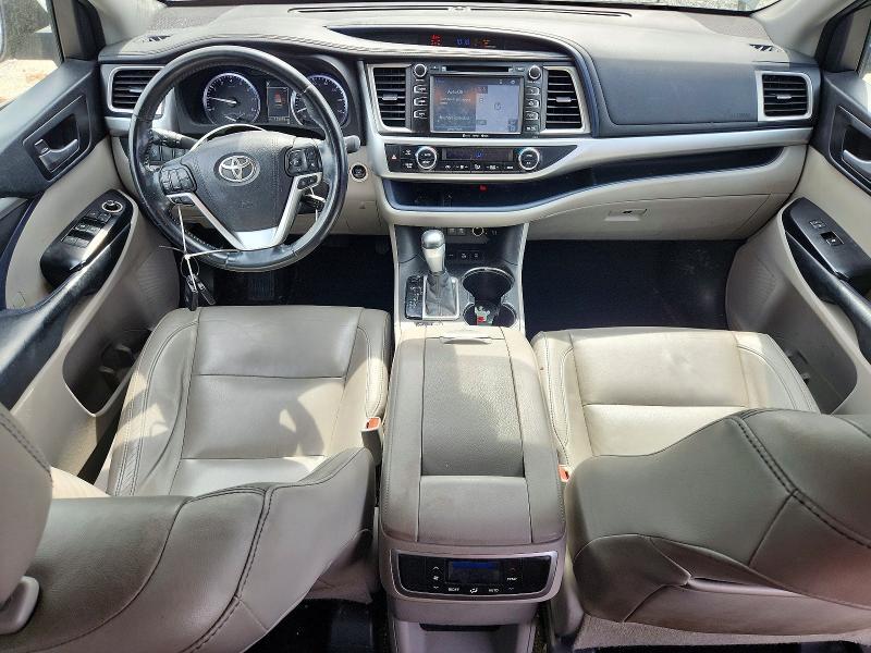 5TDJZRFH6HS397315 2017 TOYOTA HIGHLANDER photo no. 8
