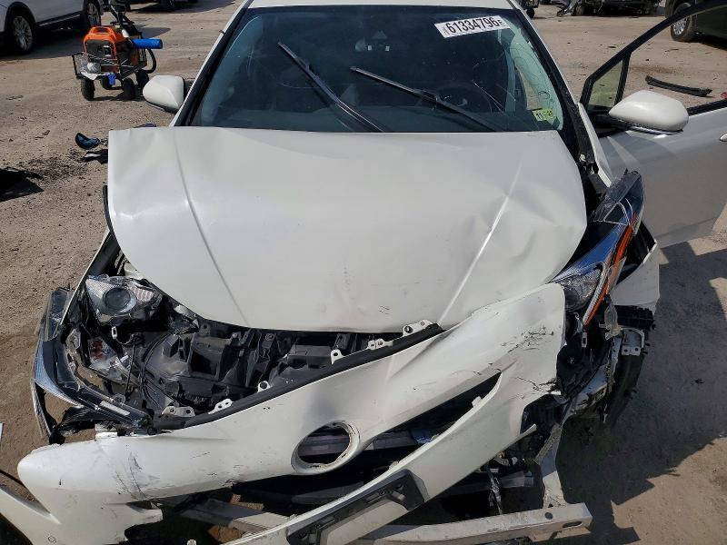 2017 TOYOTA PRIUS TWO — Фото 11 из 12
