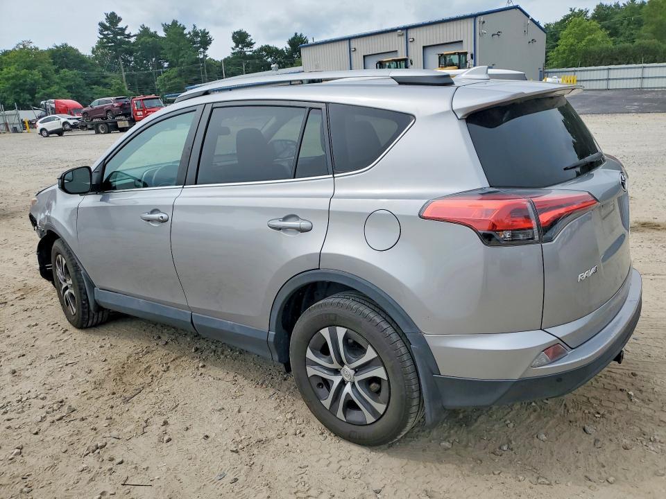 2T3BFREVXHW577755 2017 TOYOTA RAV4 photo no. 2
