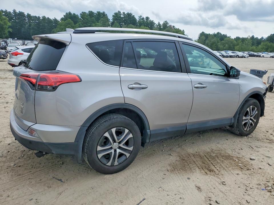 2T3BFREVXHW577755 2017 TOYOTA RAV4 photo no. 3