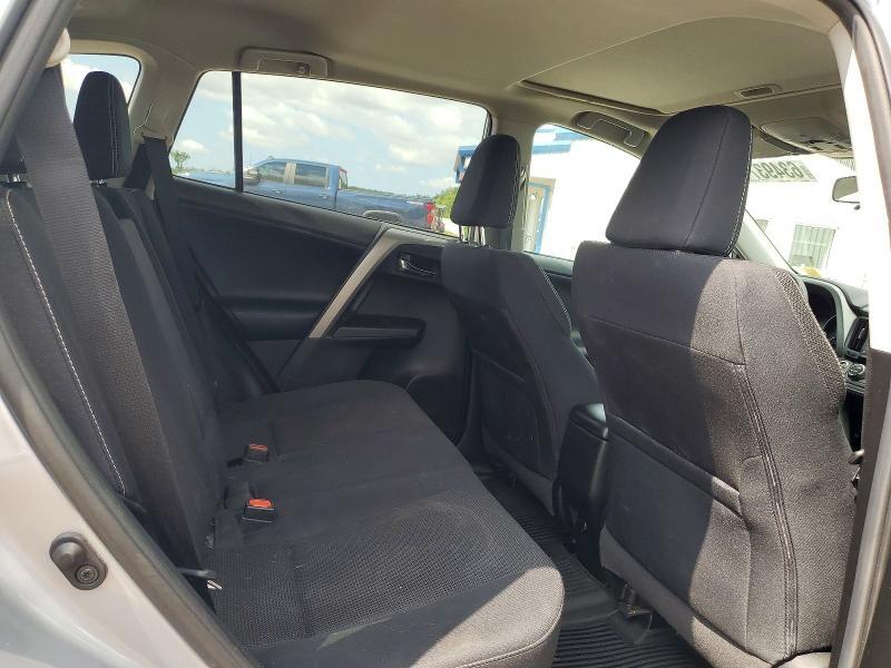 2017 TOYOTA RAV4 XLE — Фото 11 из 14