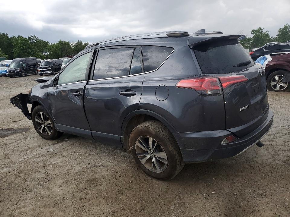 2017 TOYOTA RAV4 XLE — Фото 2 из 13