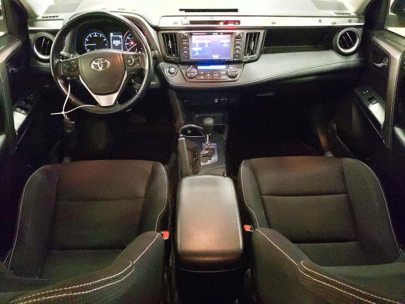2017 TOYOTA RAV4 XLE — Фото 8 из 13