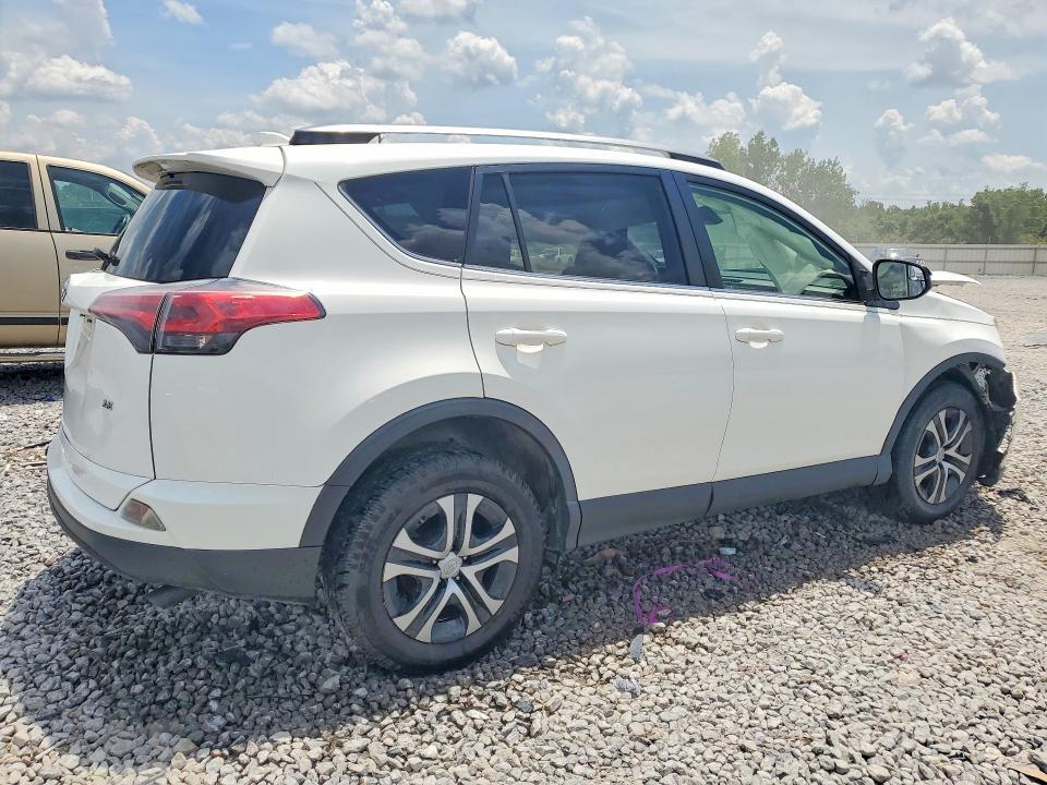 2017 TOYOTA RAV4 LE — Фото 3 из 13