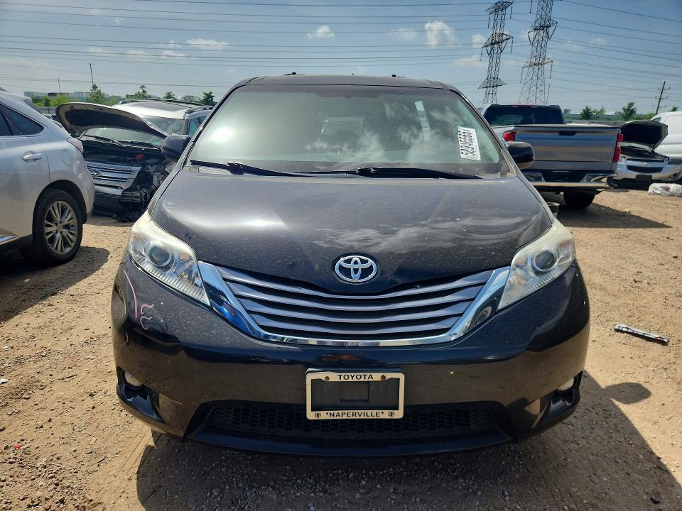2017 TOYOTA SIENNA XLE 8-PASSENGER — Фото 5 из 14