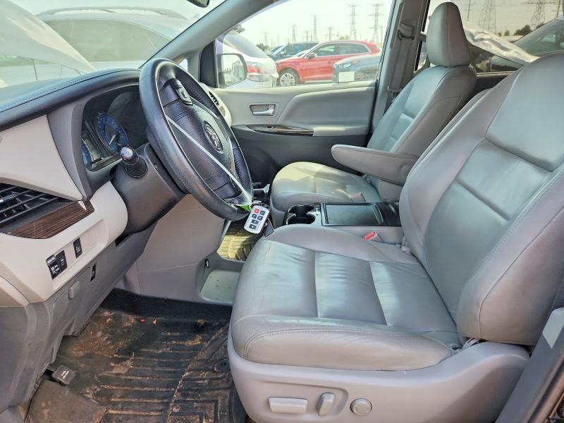 2017 TOYOTA SIENNA XLE 8-PASSENGER — Фото 7 из 14
