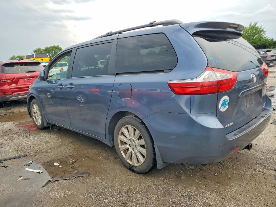 2017 TOYOTA SIENNA XLE PREMIUM 7-PASSENGER — Фото 2 из 13