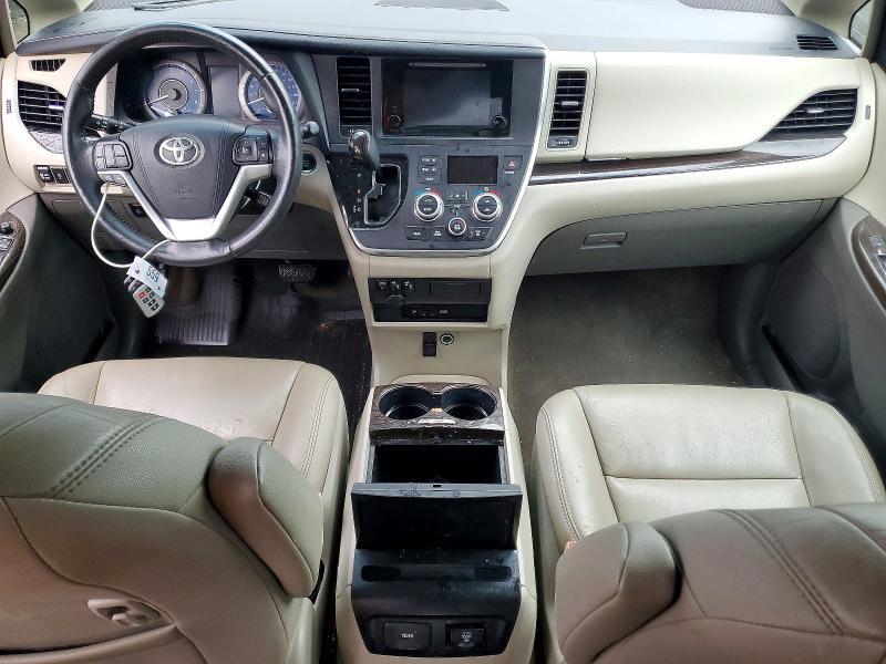 2017 TOYOTA SIENNA XLE PREMIUM 7-PASSENGER — Фото 8 из 13