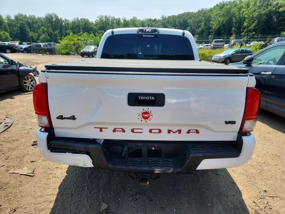 2017 TOYOTA TACOMA TRD SPORT — Фото 6 из 12
