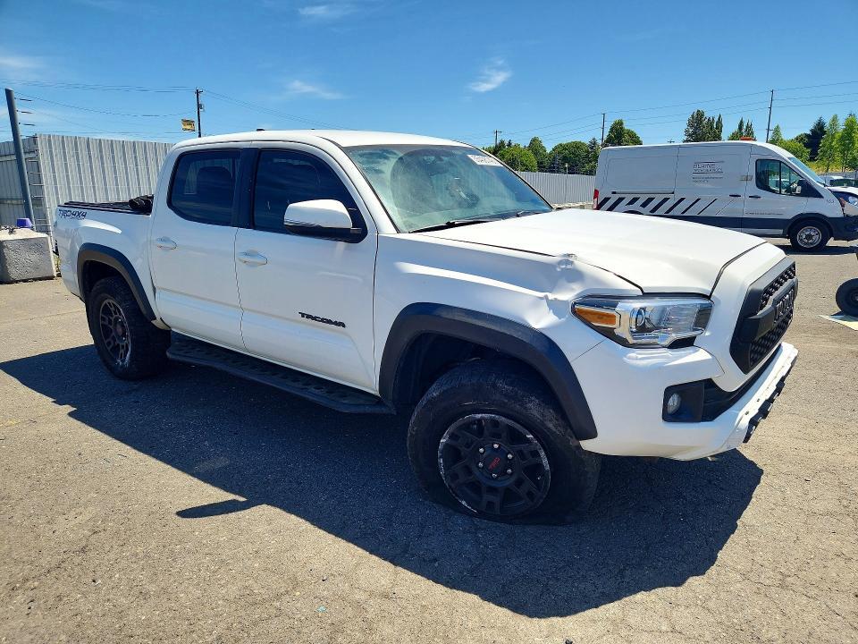 2017 TOYOTA TACOMA TRD OFF-ROAD — Фото 4 из 12