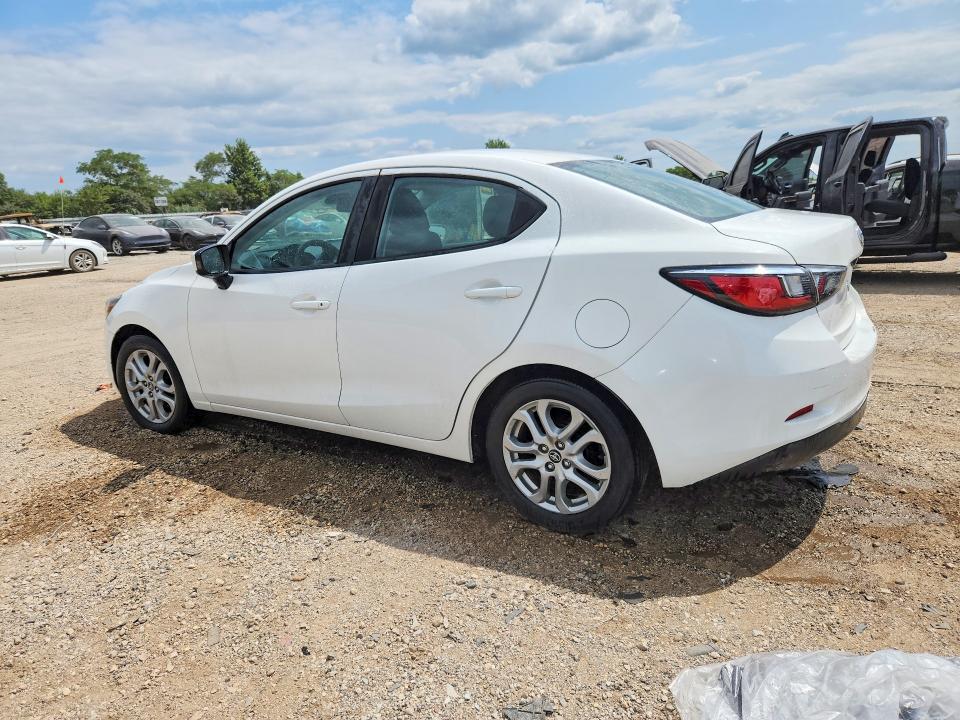 2017 TOYOTA YARIS IA BASE — Фото 2 из 13