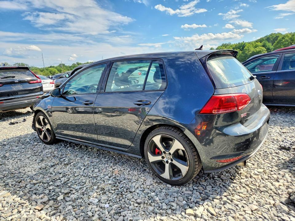3VW447AU7HM018744 2017 VOLKSWAGEN GTI photo no. 2
