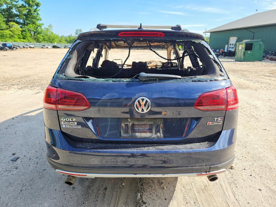 2017 VOLKSWAGEN GOLF ALLTRACK S — Фото 6 из 11