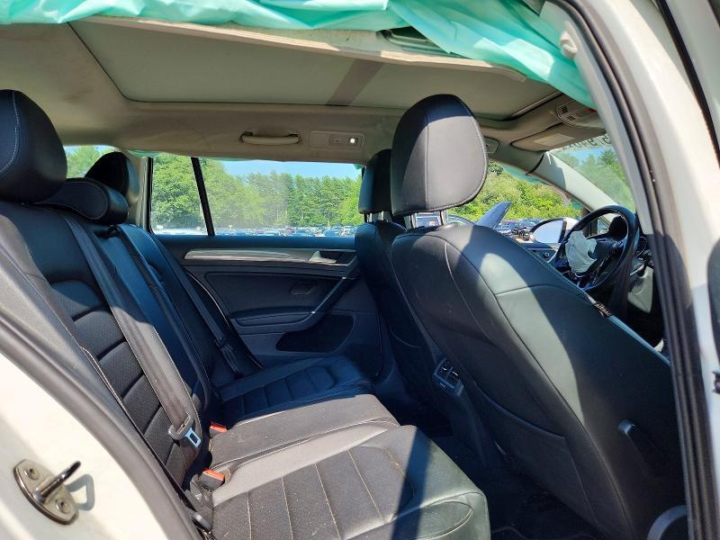 2017 VOLKSWAGEN GOLF ALLTRACK S — Фото 10 из 12