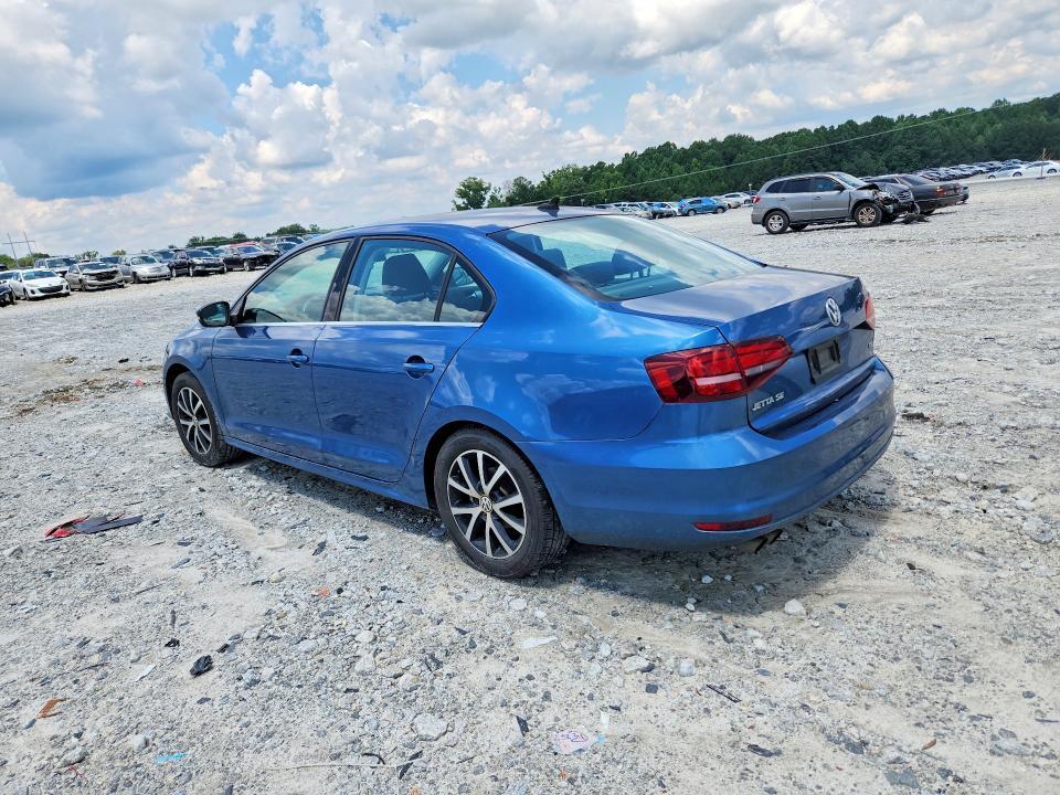 2017 VOLKSWAGEN JETTA SE — Фото 2 из 12