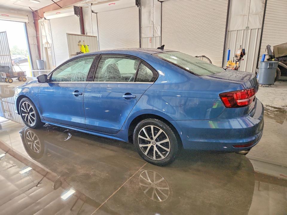 2017 VOLKSWAGEN JETTA SE — Фото 2 из 12