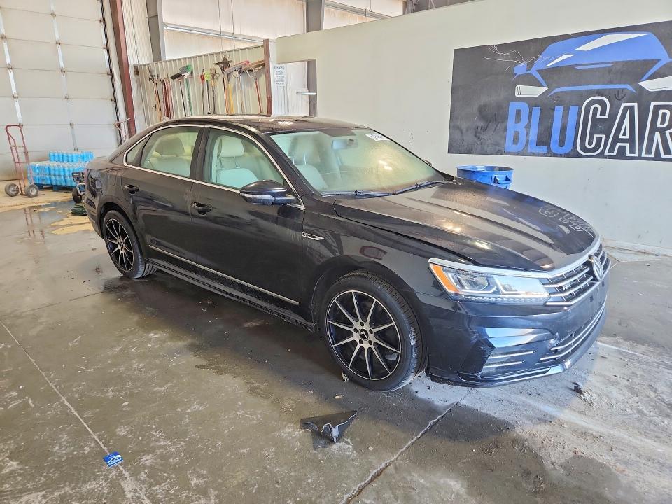 2017 VOLKSWAGEN PASSAT R-LINE — Фото 4 из 12