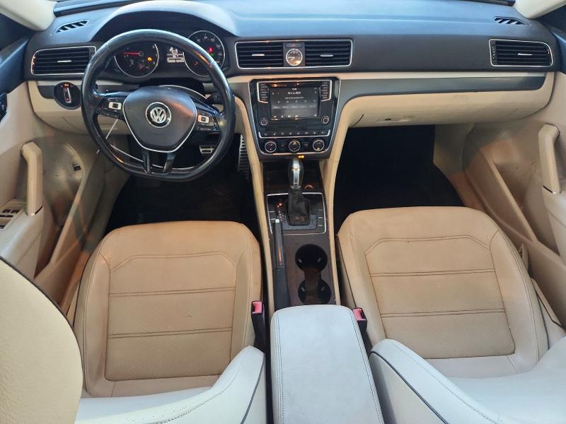 2017 VOLKSWAGEN PASSAT R-LINE — Фото 8 из 12