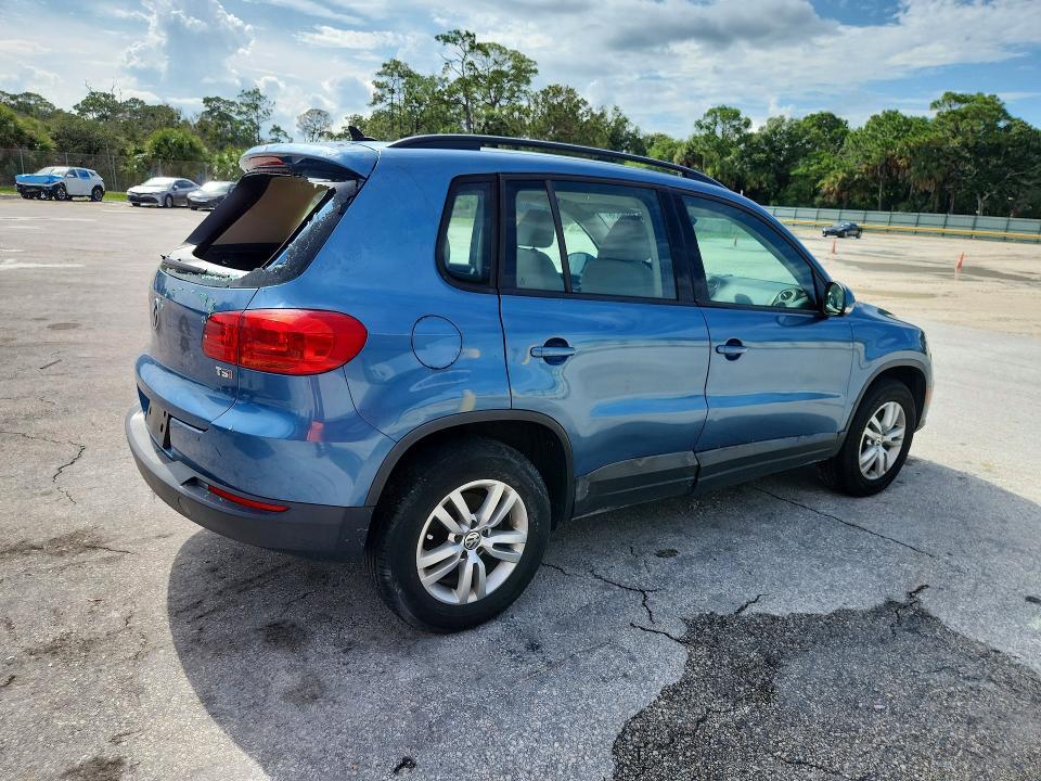 2017 VOLKSWAGEN TIGUAN S — Фото 3 из 13