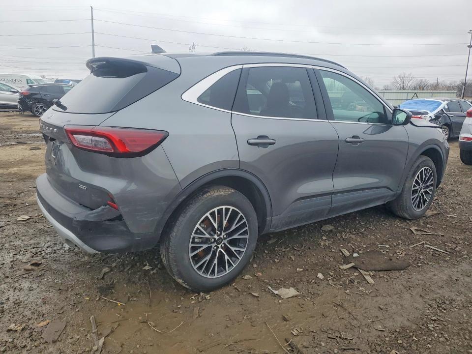 2026 FORD ESCAPE HYBRID PHEV — Фото 3 из 13