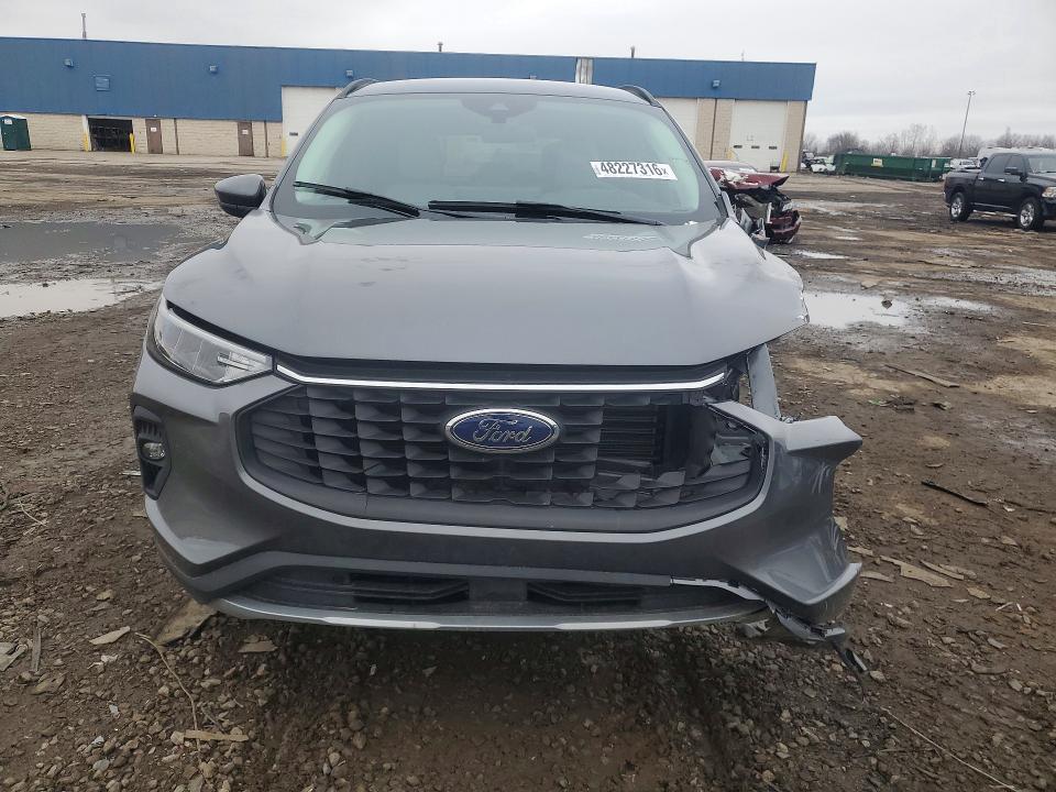 2026 FORD ESCAPE HYBRID PHEV — Фото 5 из 13