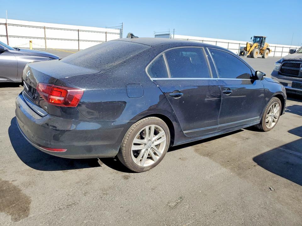 3VWL17AJ1HM399646 2017 VOLKSWAGEN JETTA photo no. 3