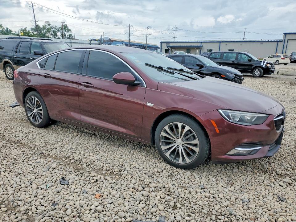 2018 BUICK REGAL ESSENCE — Фото 4 из 12