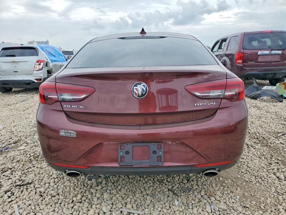 2018 BUICK REGAL ESSENCE — Фото 6 из 12