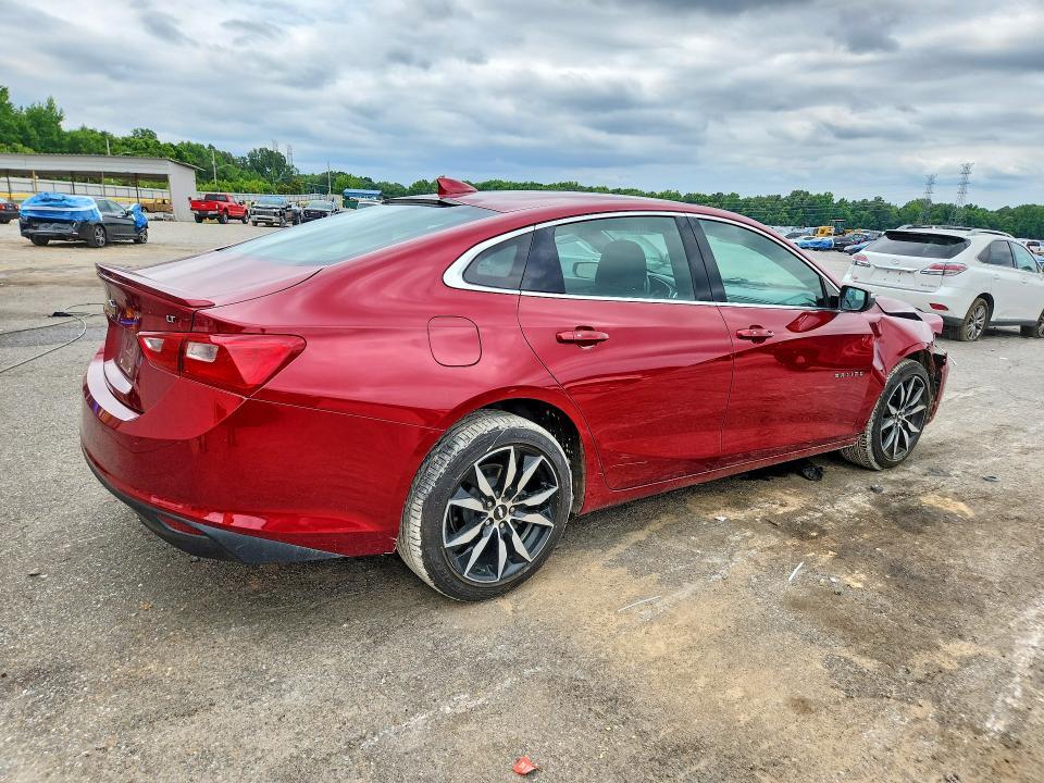 2018 CHEVROLET MALIBU LT — Фото 3 из 12