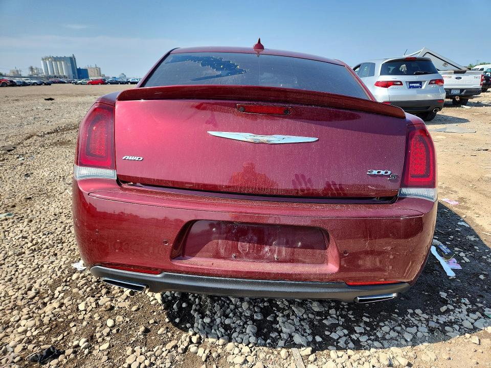 2018 CHRYSLER 300 S — Фото 6 из 13