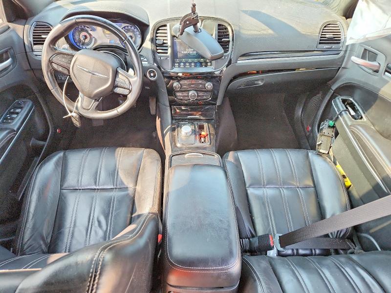 2018 CHRYSLER 300 S — Фото 8 из 13
