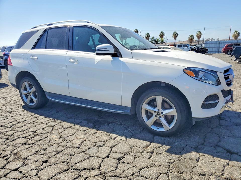 2018 MERCEDES-BENZ GLE 350 — Фото 4 из 13