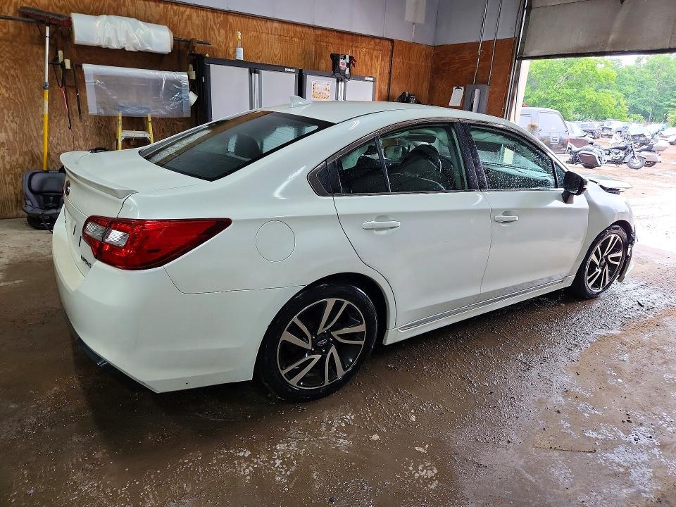 4S3BNAR61J3029904 2018 SUBARU LEGACY photo no. 3