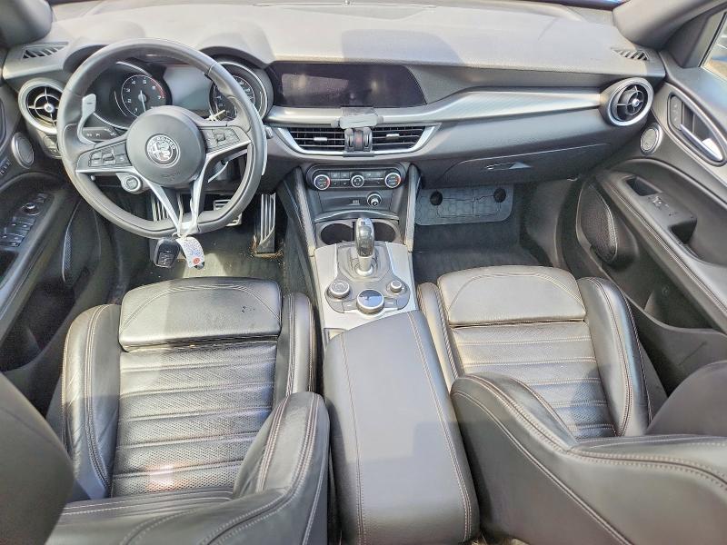 2019 ALFA ROMEO STELVIO — Фото 8 из 13