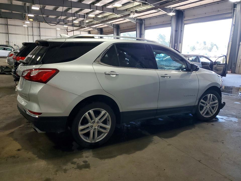 2GNAXYEX4K6230341 2019 CHEVROLET EQUINOX photo no. 3