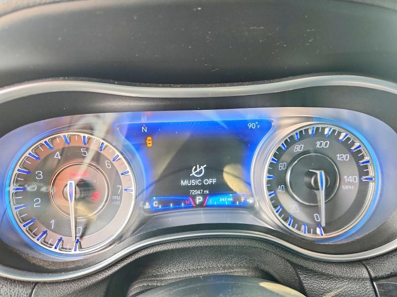 2019 CHRYSLER 300 LIMITED — Фото 9 из 12