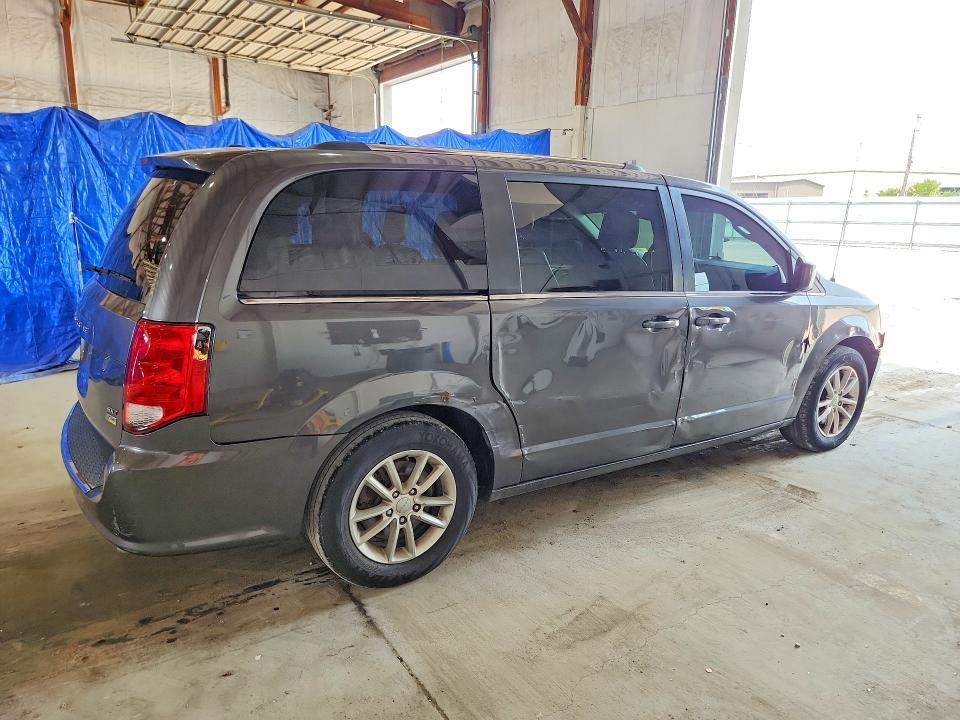 2019 DODGE GRAND CARAVAN SXT — Фото 3 из 12
