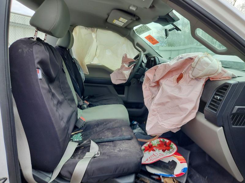 2019 FORD F150 — Фото 10 из 12