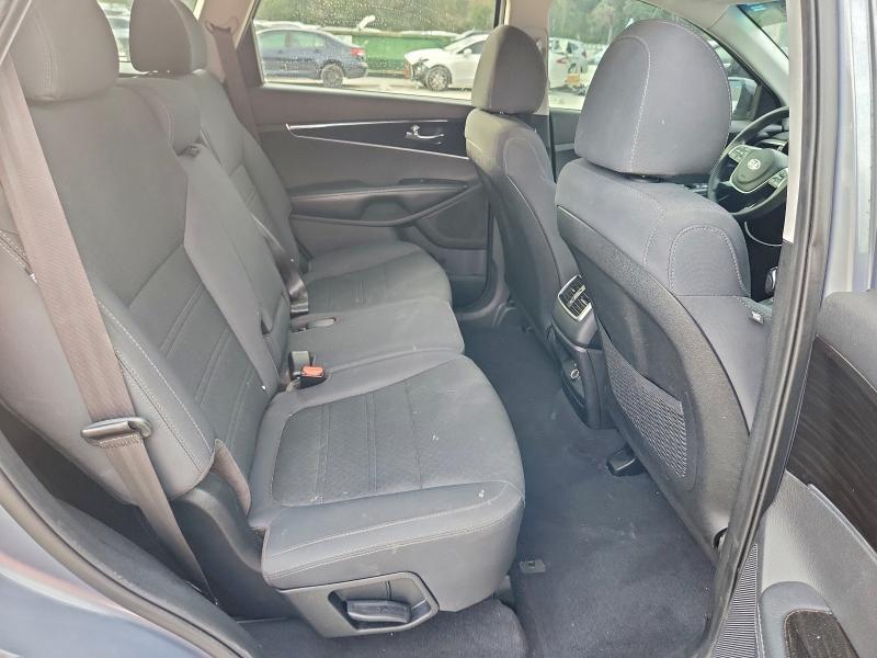 5XYPG4A36KG604238 2019 KIA SORENTO photo no. 11