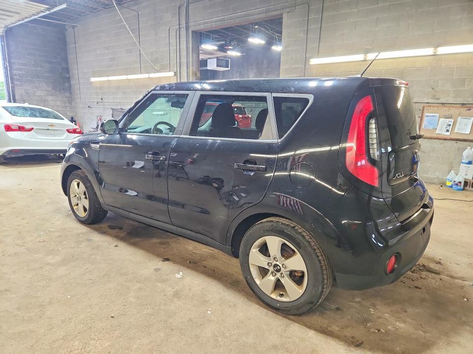 2019 KIA SOUL BASE — Фото 2 из 13