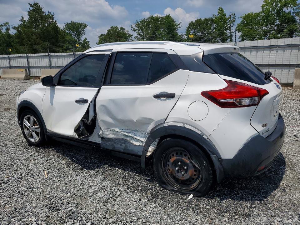 2019 NISSAN KICKS S — Фото 2 из 12