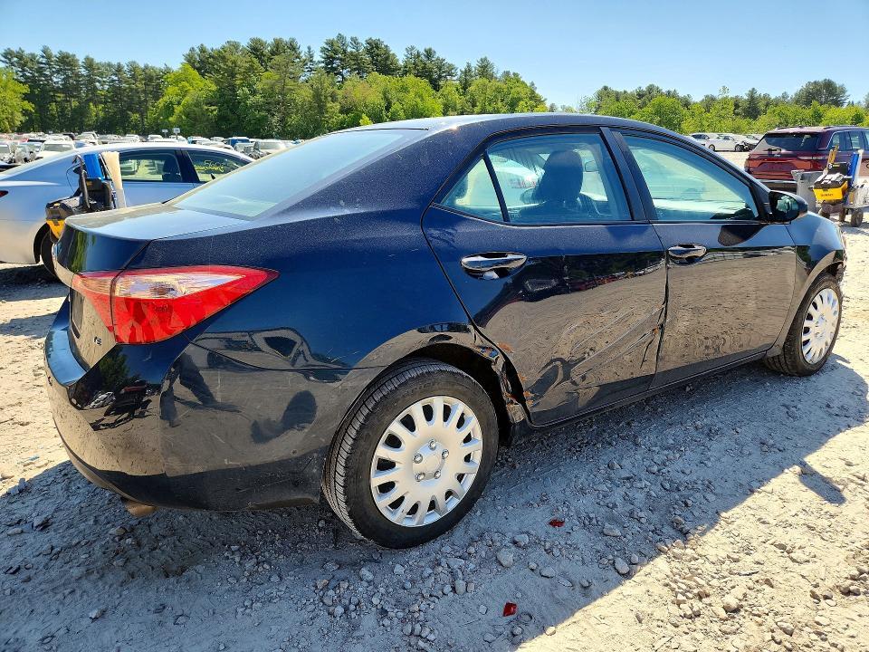 2019 TOYOTA COROLLA LE — Фото 3 из 13