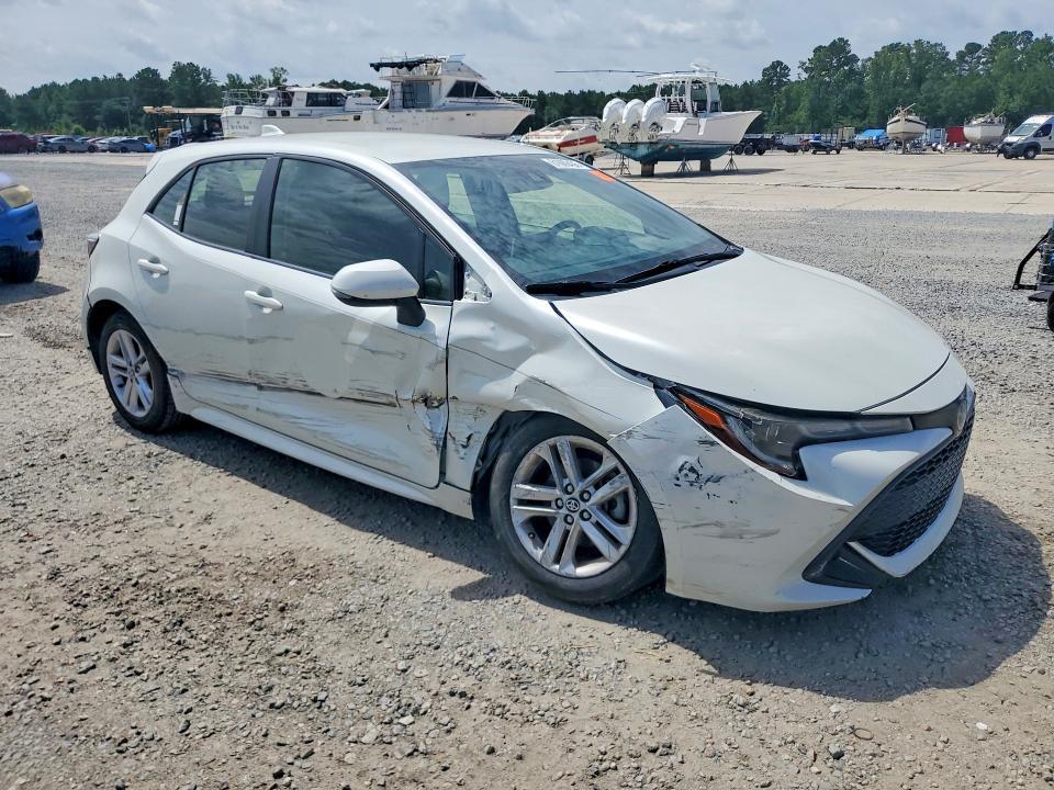 2019 TOYOTA COROLLA HATCHBACK SE — Фото 4 из 12