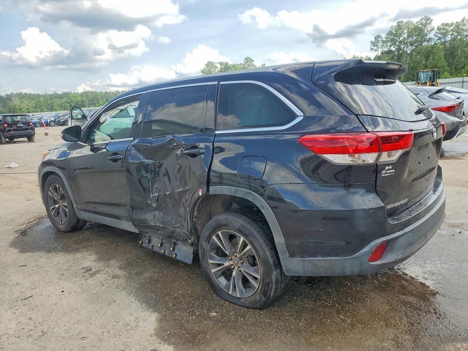 2019 TOYOTA HIGHLANDER LE — Фото 2 из 13